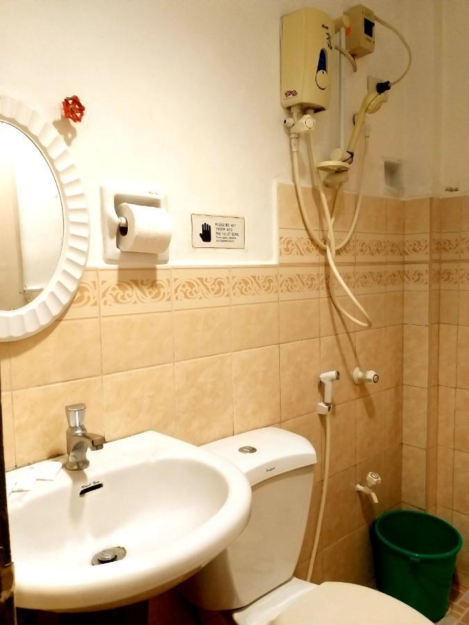 קואזון סיטי Sola Eleganza Apartelle מראה חיצוני תמונה